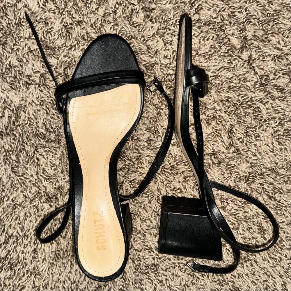 SHULTZ SANDALS